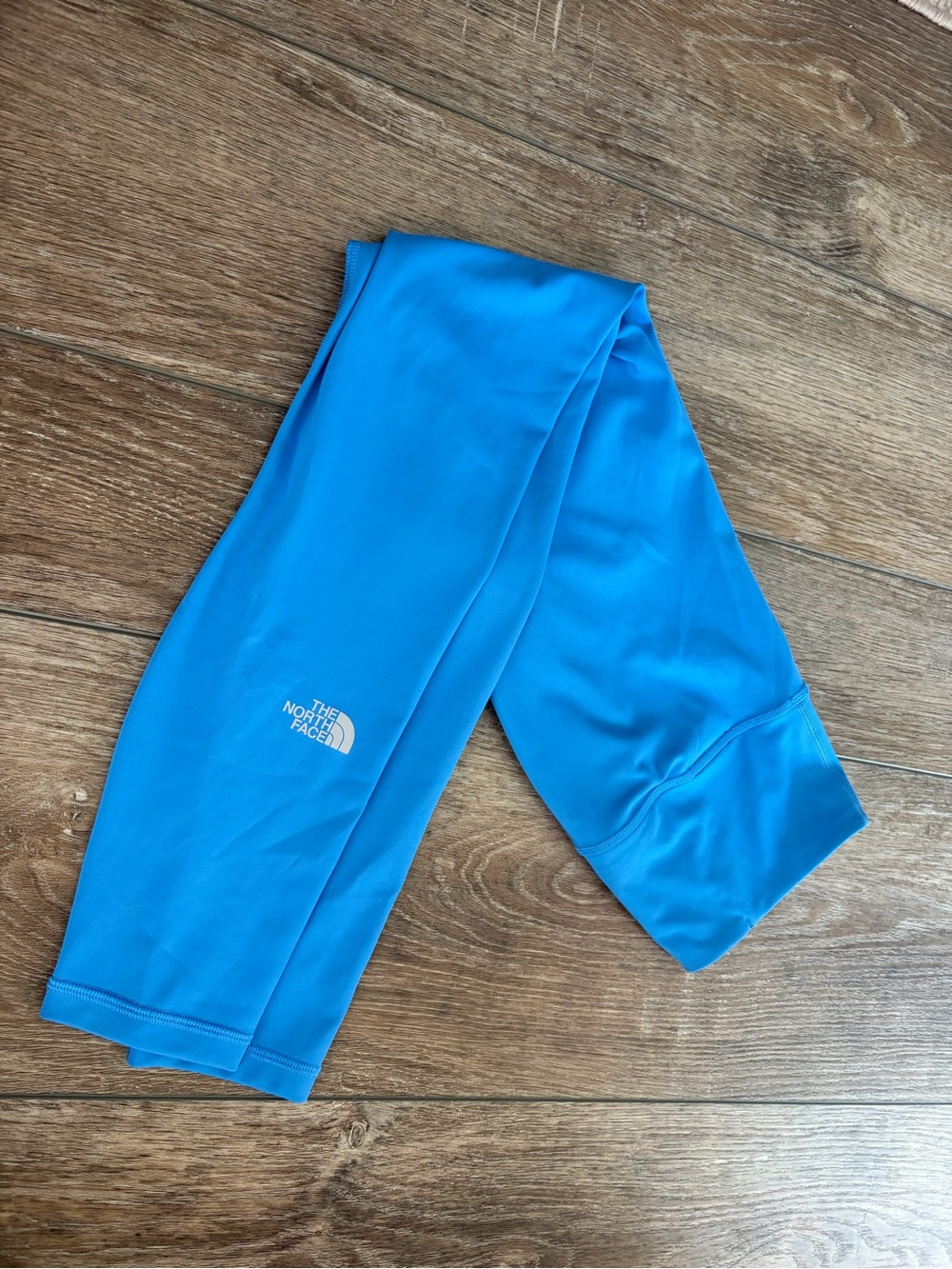 The North Face bright blue leggings size small